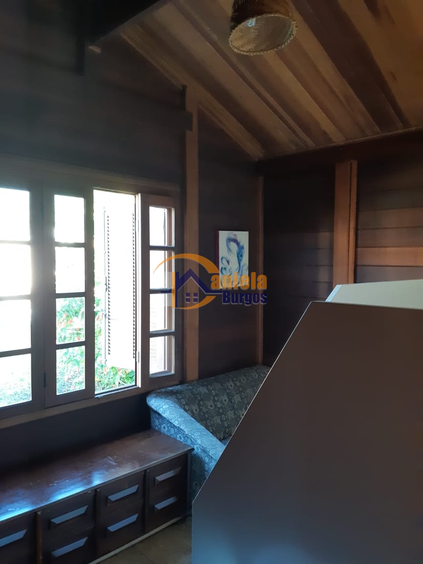 Casa aconchegante em condomínio