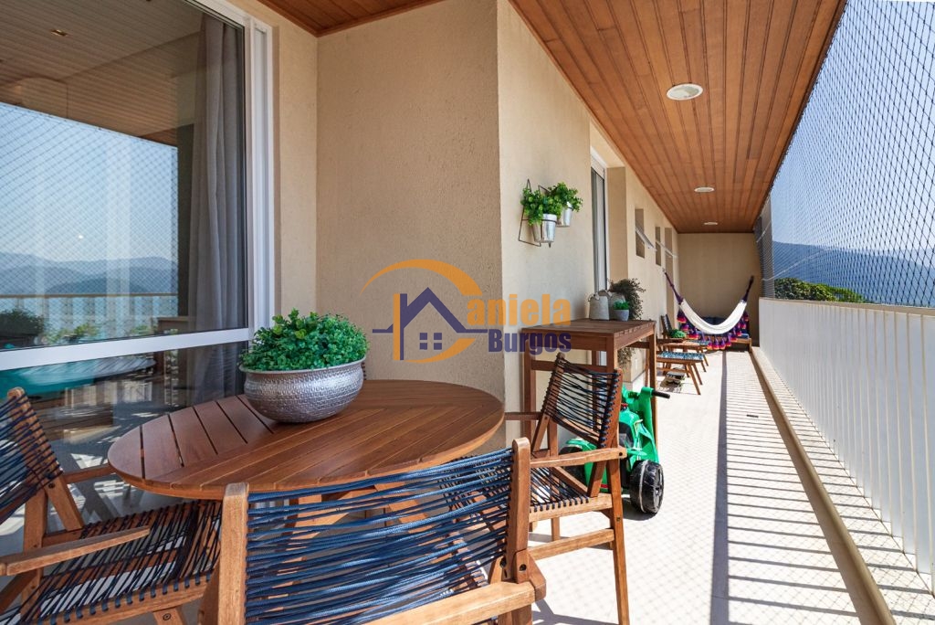 Lindo apartamento com vista para o mar