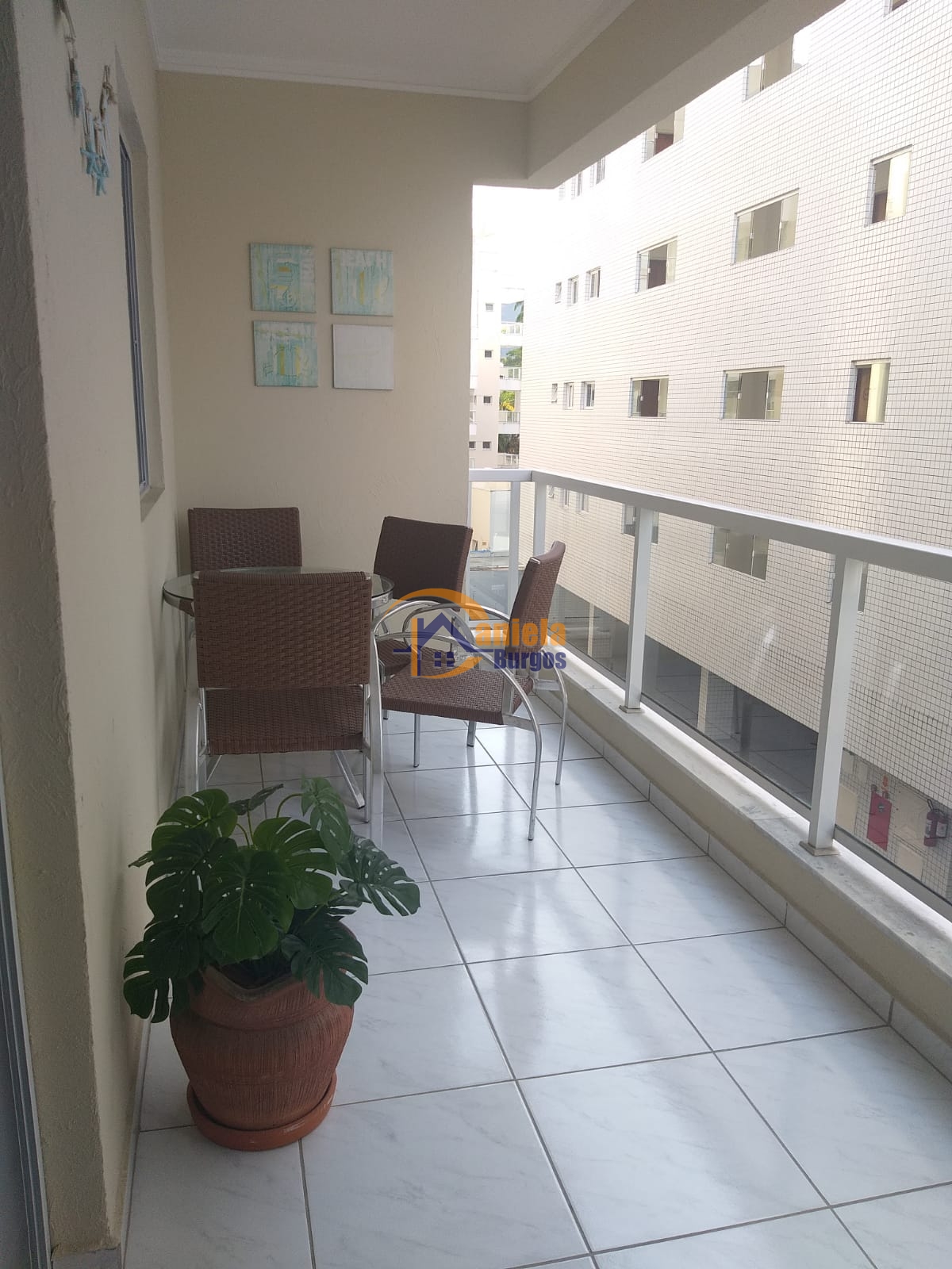 Lindo apartamento no itaguá