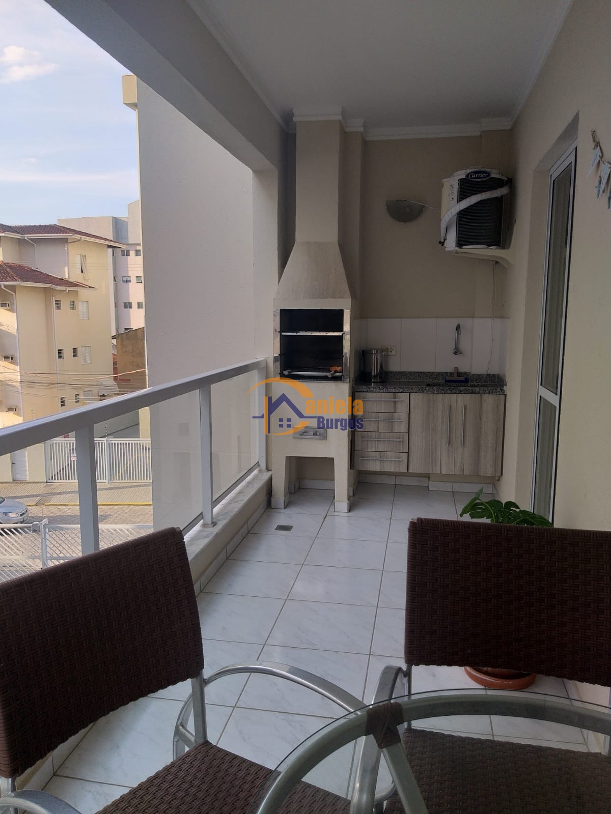 Lindo apartamento no itaguá